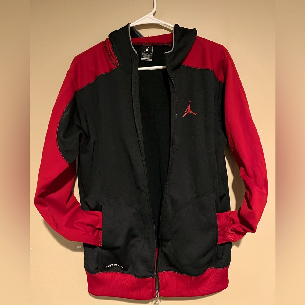 Jordan boys thermal-fit zipped up hoodie XL (13-15 yrs)